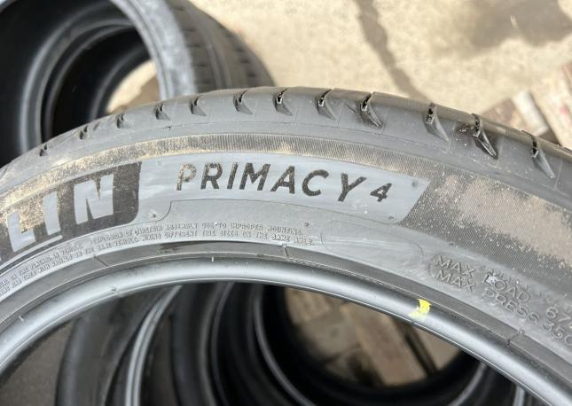 Michelin Primacy 4 235/45 R18