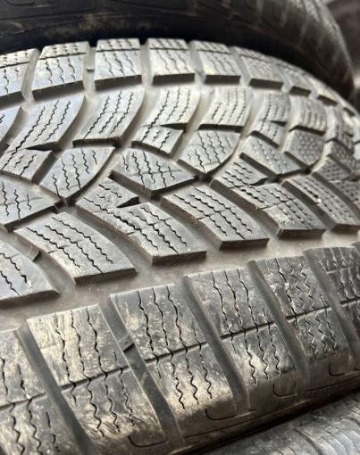 Goodyear UltraGrip Performance 235/55 R17