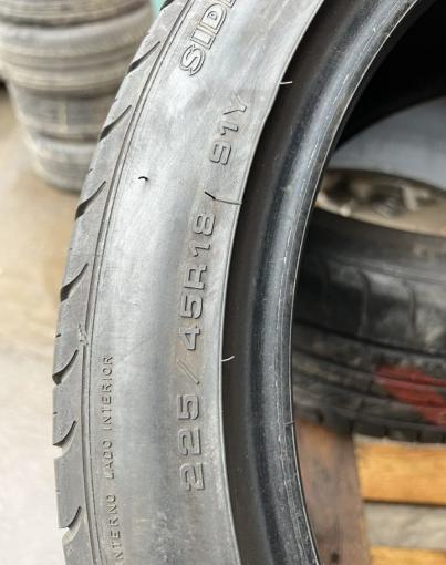 Goodyear EfficientGrip 225/45 R18