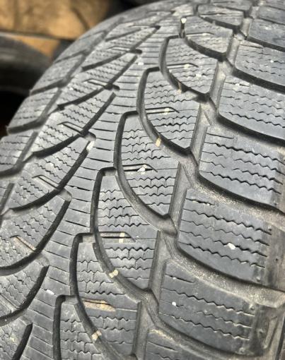 Bridgestone Blizzak LM-80 215/60 R17