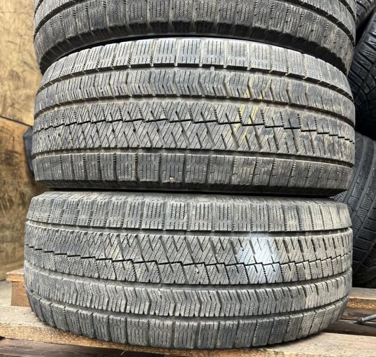 Bridgestone Blizzak VRX2 215/65 R16