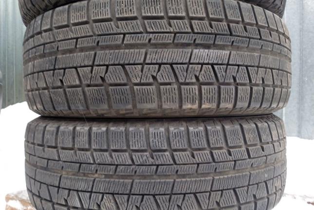 Yokohama Ice Guard IG50+ 215/60 R16