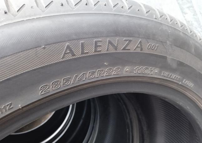 Bridgestone Alenza 001 285/45 R22