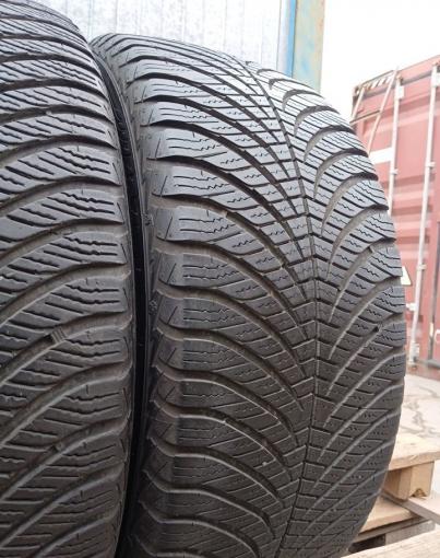 Goodyear Vector 4Seasons Gen-2 225/45 R17