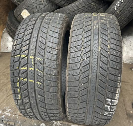 Syron Everest 1 Plus 215/55 R16