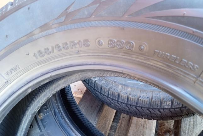 Bridgestone Blizzak VRX2 185/65 R15