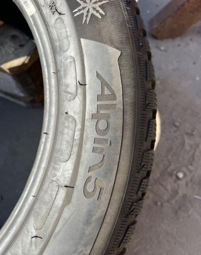 Michelin Alpin 5 215/60 R17