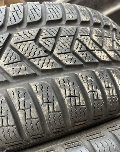 Pirelli Winter Sottozero 3 235/55 R17