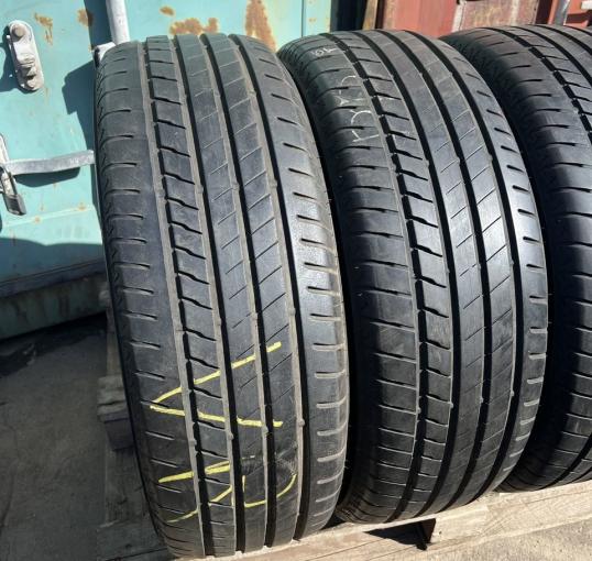 Bridgestone Alenza 001 225/60 R18