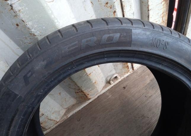 Pirelli P Zero PZ4 255/40 R18