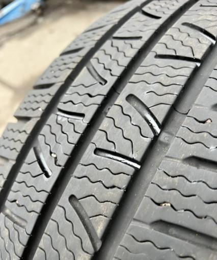 Pirelli Carrier Winter 215/65 R16C