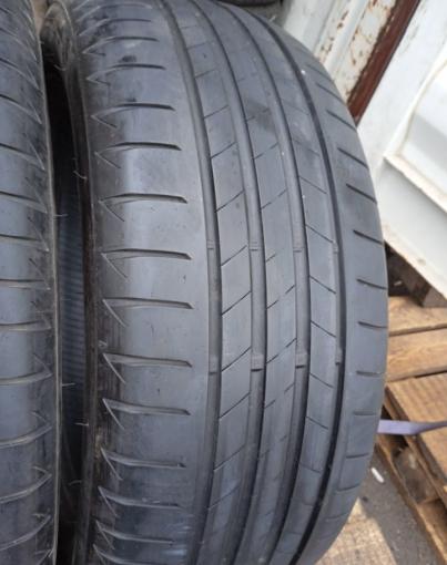 Bridgestone Turanza T005 225/55 R17