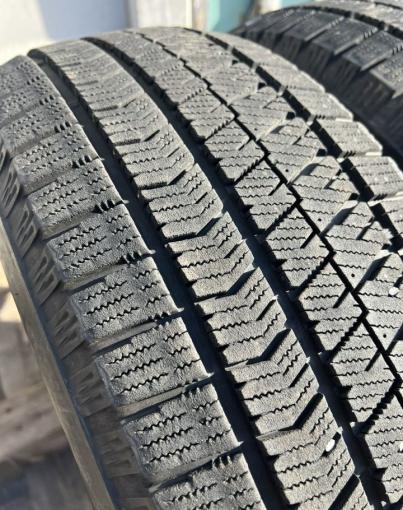 Bridgestone Blizzak VRX2 215/60 R16