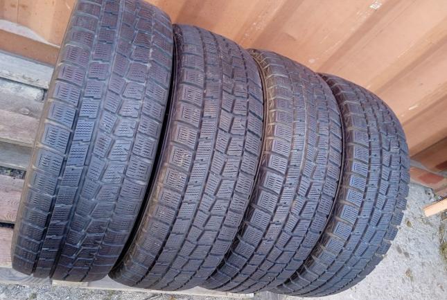 Dunlop Winter Maxx WM02 195/65 R15