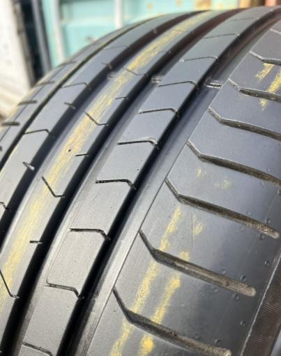 Pirelli P Zero PZ4 255/35 R21