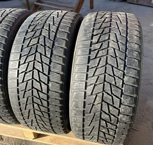 Bridgestone Blizzak LM-22 255/40 R19