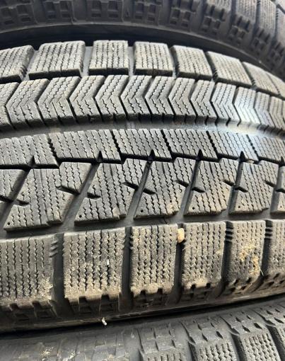 Bridgestone Blizzak VRX 215/60 R16