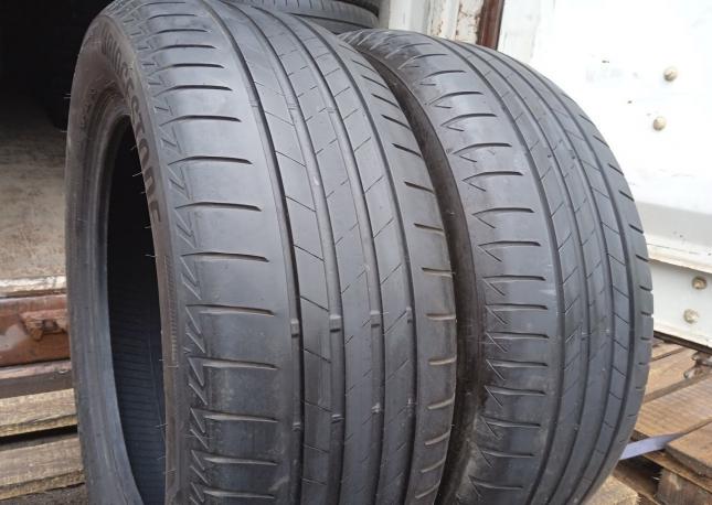 Bridgestone Turanza T005 225/55 R17