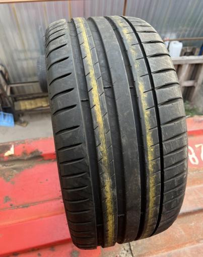 Michelin Pilot Sport 4 235/40 R18