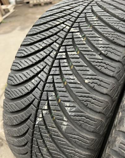 Goodyear Vector 4Seasons 225/45 R17