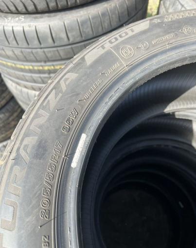 Bridgestone Turanza T001 205/55 R17