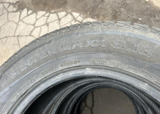 Dunlop Grandtrek SJ8 235/65 R17