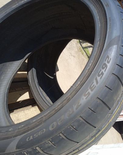 Pirelli P Zero PZ4 265/35 R20
