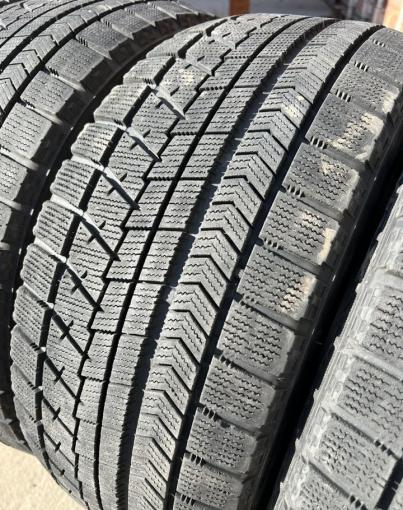 Bridgestone Blizzak VRX 245/45 R17