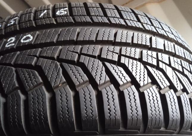 Hankook Winter I&#39;Cept Evo2 W320 215/45 R16
