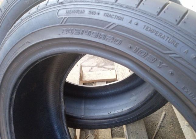 Dunlop SP Sport Maxx 050+ 245/45 R20