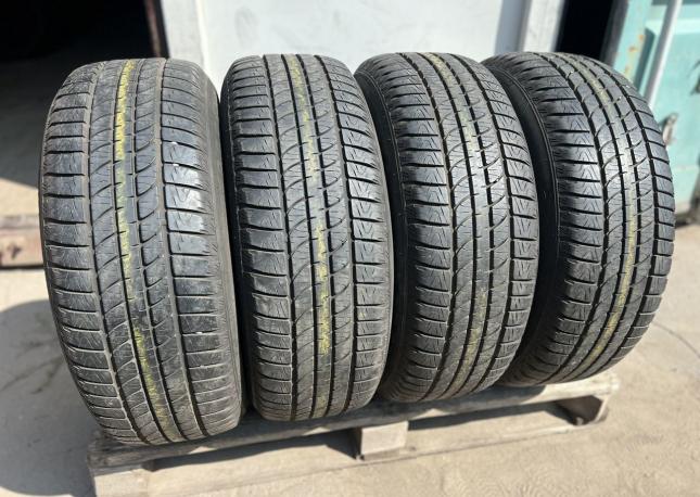 Goodyear OptiLife 235/65 R17