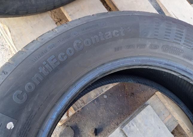 Continental ContiEcoContact 5 235/55 R17