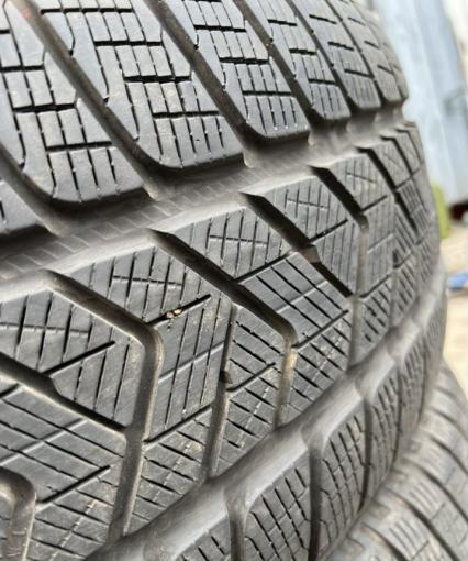 Pirelli Scorpion Winter 255/65 R17