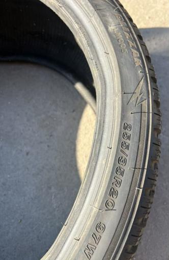 Bridgestone Blizzak LM-005 255/35 R20