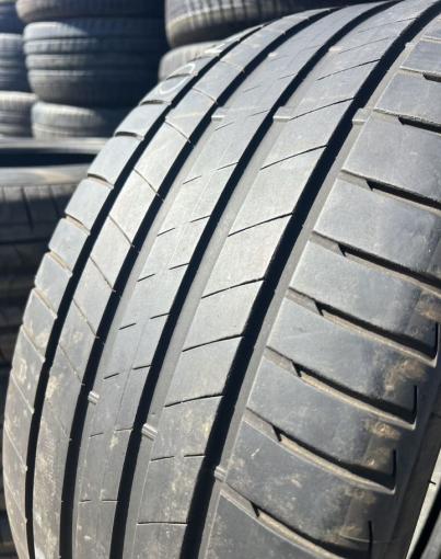 Bridgestone Turanza T005 255/40 R20