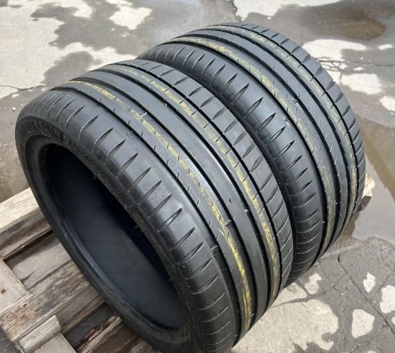 Michelin Pilot Sport 4 235/40 R18
