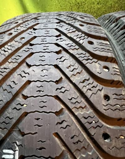 Goodyear UltraGrip 500 225/65 R17