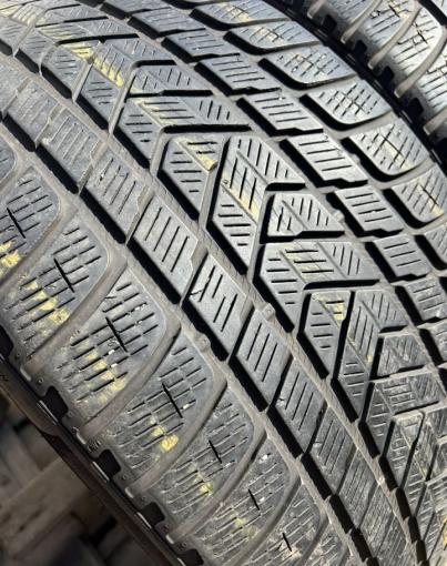 Pirelli Scorpion Winter 295/35 R21