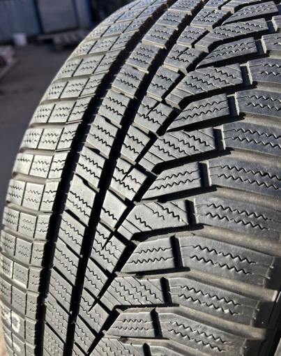 Hankook Winter I&#39;Cept Evo2 W320 235/35 R19