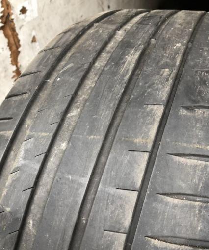 Michelin Pilot Sport 4 235/45 R18