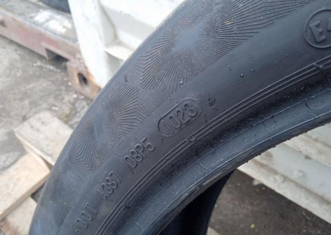 Continental PremiumContact 6 275/35 R22