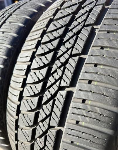 Hankook Kinergy 4S H740 215/50 R17