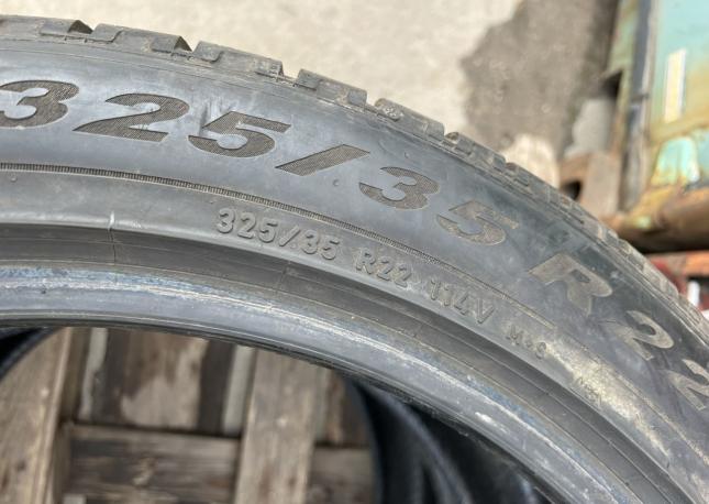 Pirelli Scorpion Winter 285/40 R22 и 325/35 R22