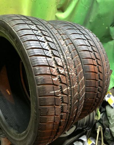 Minerva S310 255/40 R19