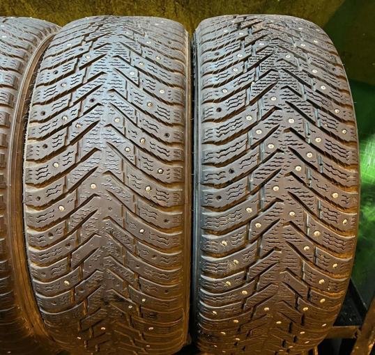 Nokian Tyres Hakkapeliitta 8 215/55 R17