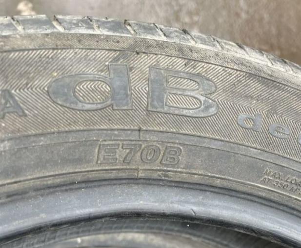 Yokohama dB Decibel E70B 215/55 R17