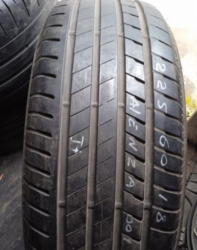 Bridgestone Alenza 001 225/60 R18