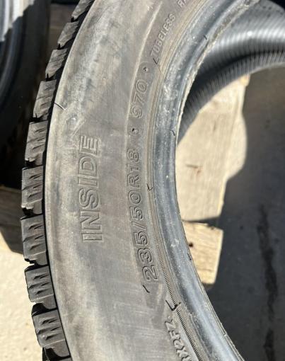 Bridgestone Blizzak VRX2 235/50 R18