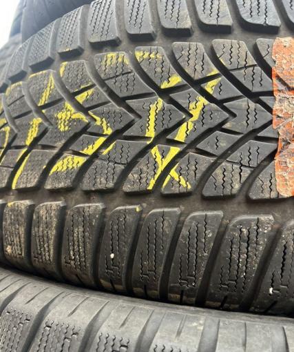 Dunlop SP Winter Sport 4D 235/50 R18