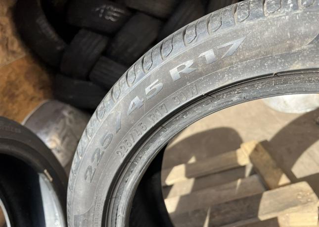 Pirelli Cinturato P7 225/45 R17